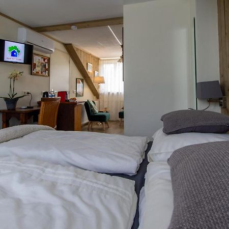 B&B Aan Het Park Eindhoven Exterior photo
